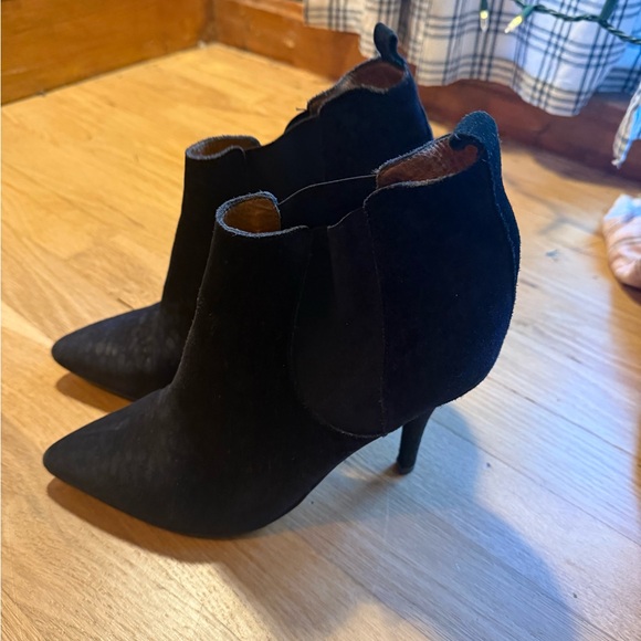 Isabel Marant Black Suede Ankle Booties - Picture 5 of 6